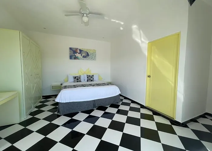 Casa Volt Hotel